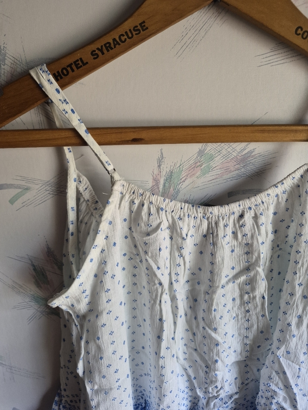 Forever 21 White Blue Flowy Tank Top Small - Picture 7 of 9